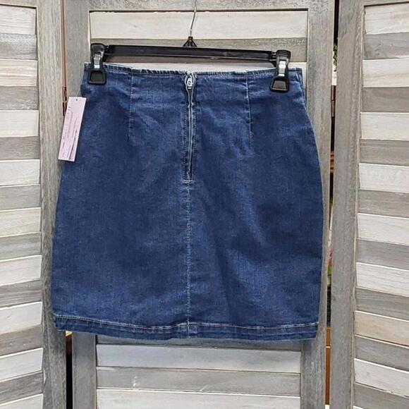 Women's Notch Front Seamed Denim Mini Skirt | Wild Fable | 14 - Picture 3 of 10